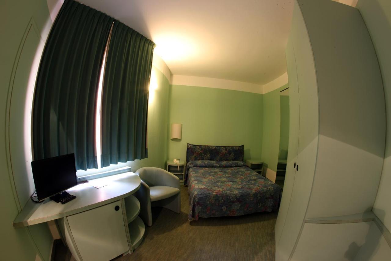 Etoile Du Nord Hotel Sarre Bagian luar foto