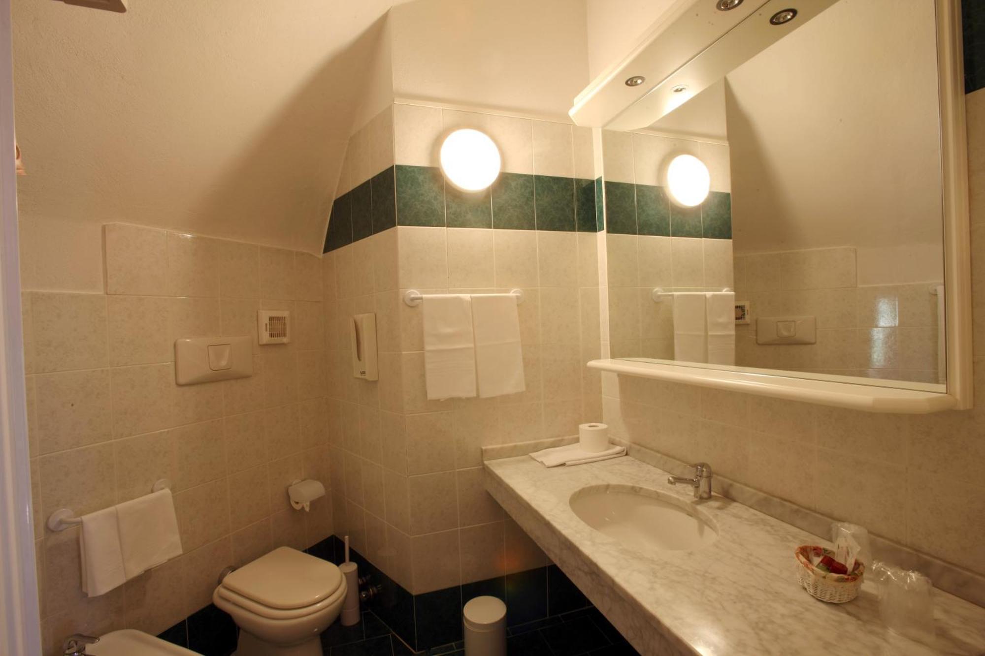 Etoile Du Nord Hotel Sarre Ruang foto